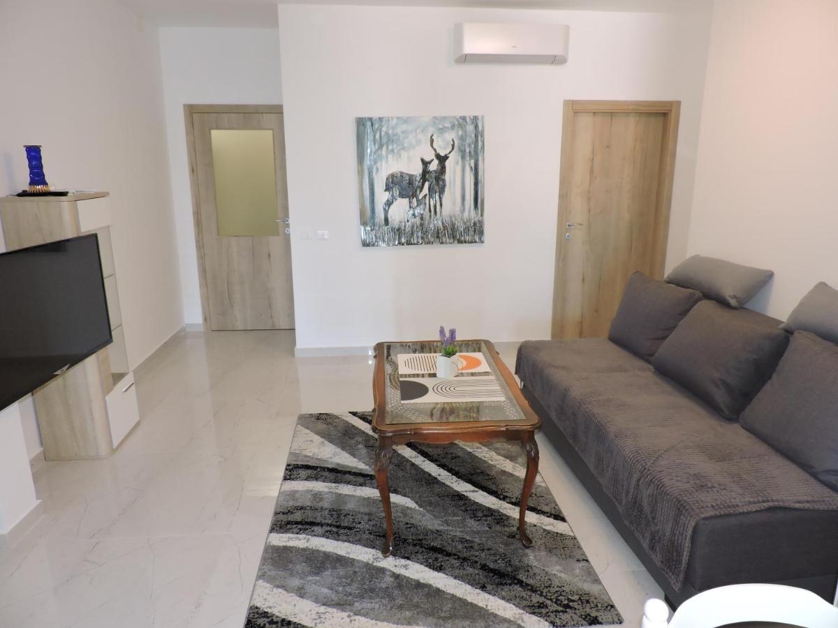 Berat Apartment Воднян Экстерьер фото