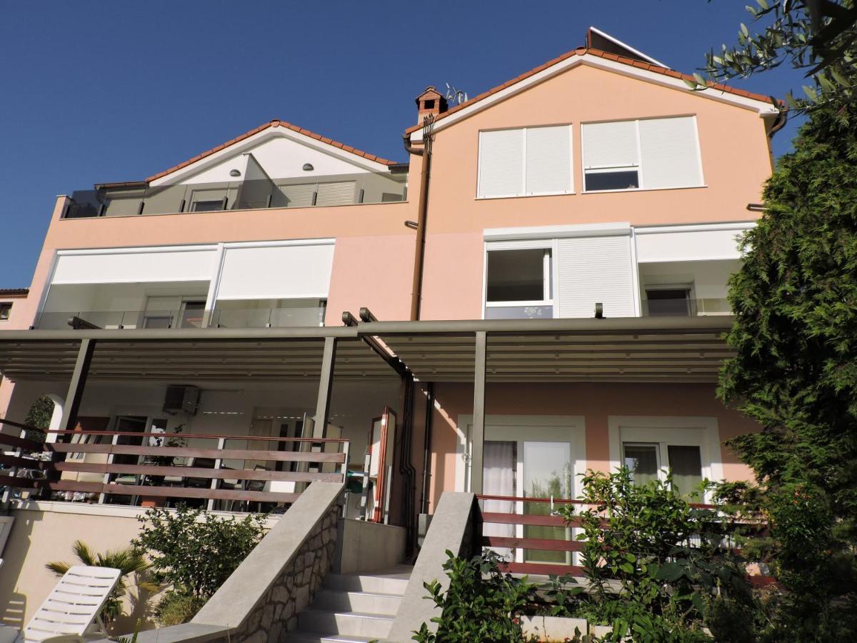Berat Apartment Воднян Экстерьер фото