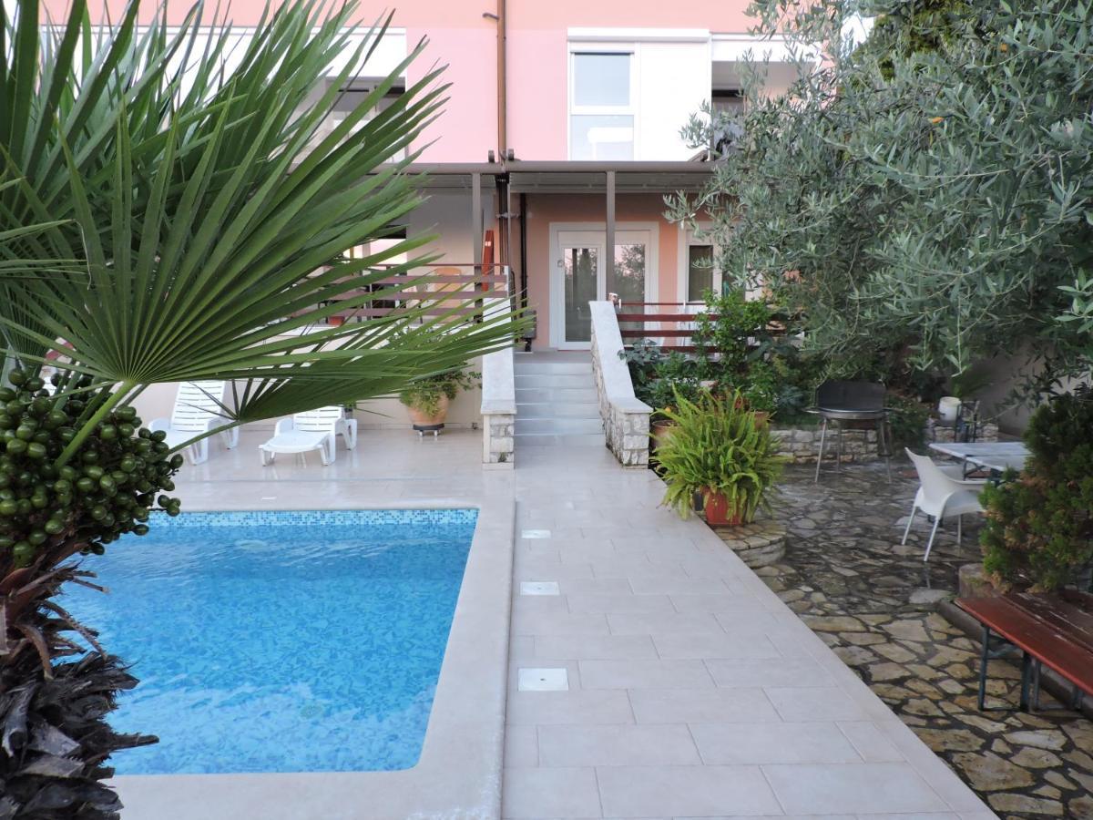 Berat Apartment Воднян Экстерьер фото
